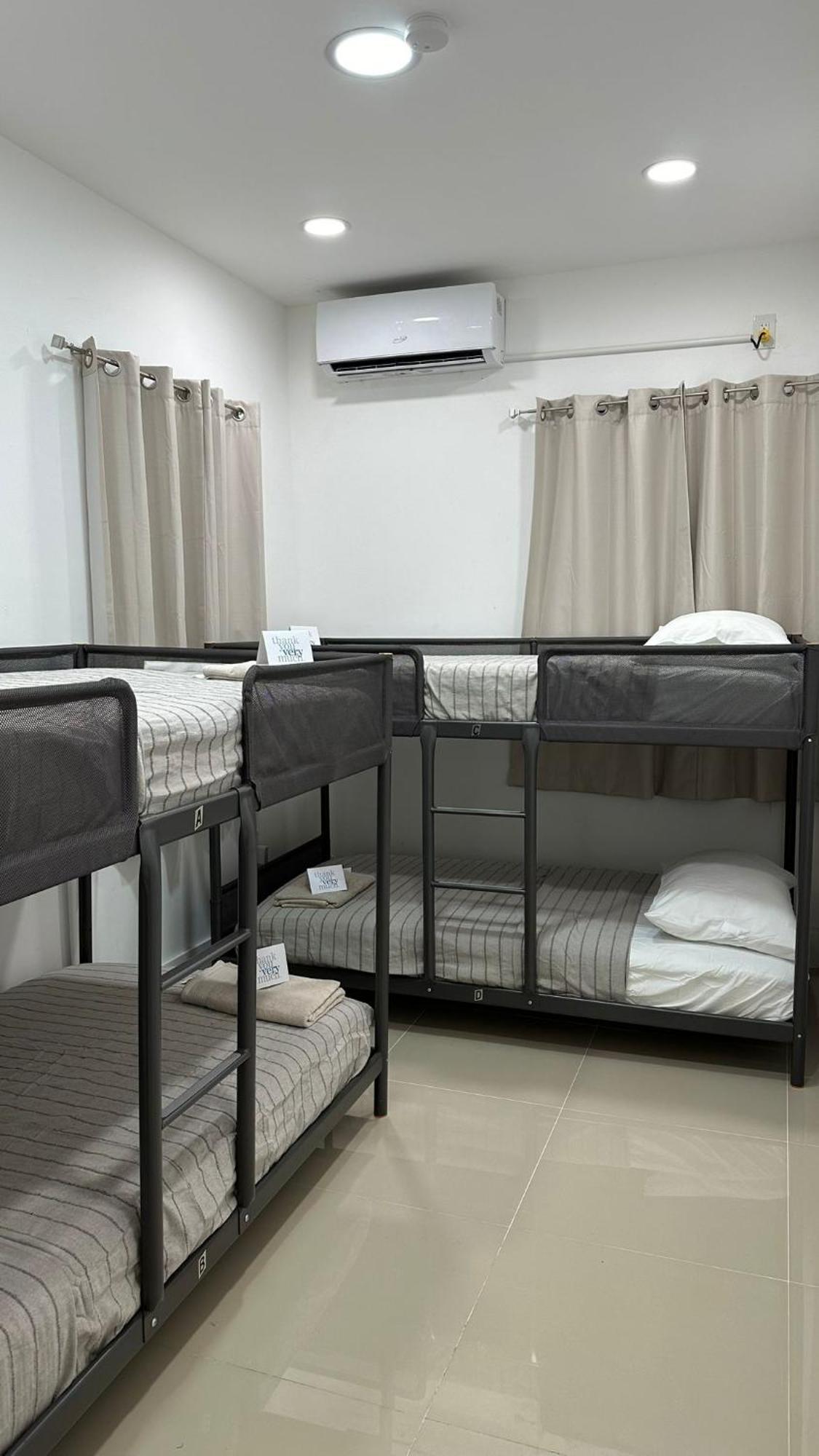203 Miami Shared Rooms For Men Central Comfortable, Affordable Exterior photo